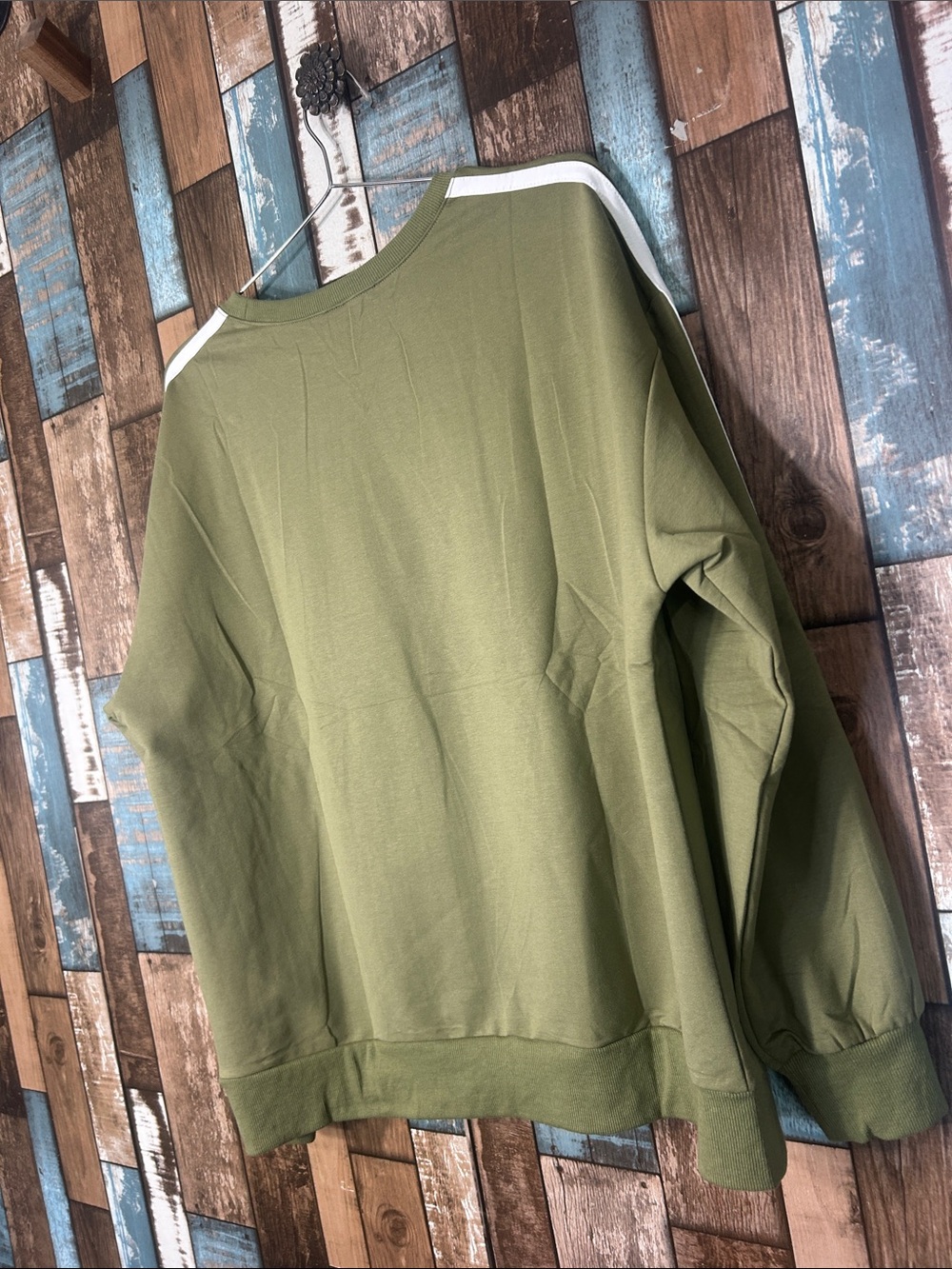 Army green white striped sleeve oversized sweatshirt - Picture 12 of 12